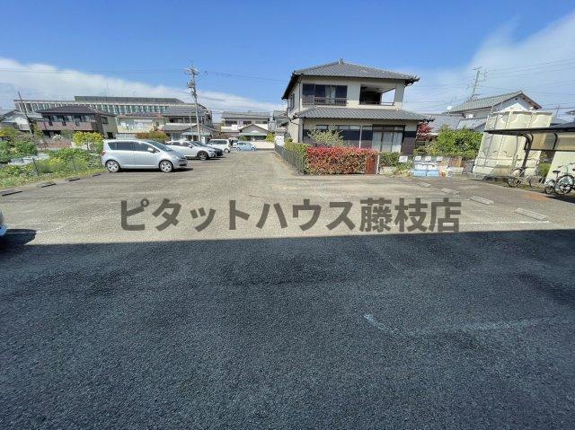 焼津市五ケ堀之内マンション 駐車場