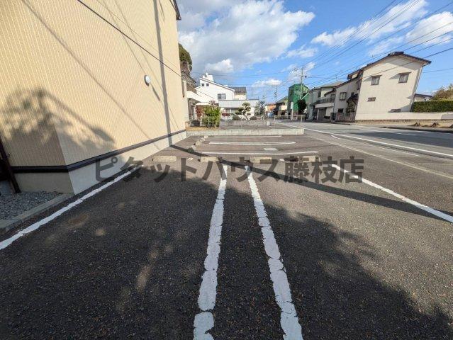 藤枝市青葉町アパート 駐車場