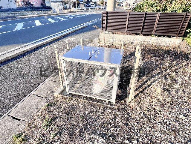 焼津市道原アパート 駐車場