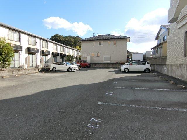 袋井市愛野南マンション 駐車場