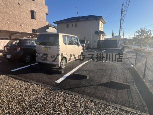 掛川市宮脇マンション 駐車場