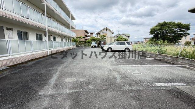 掛川市二瀬川マンション 駐車場