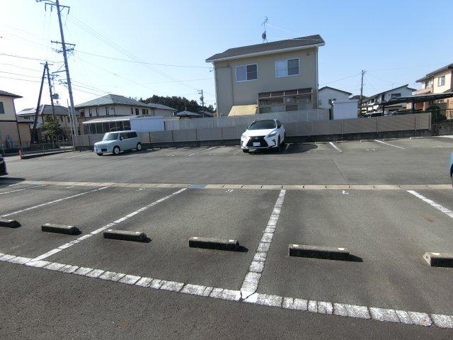 掛川市上西郷マンション 駐車場