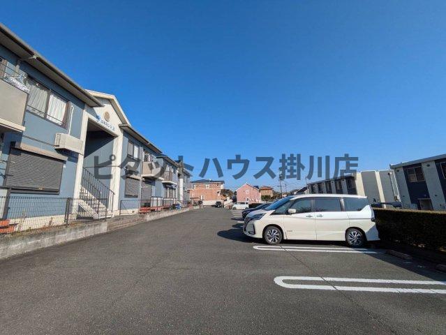 御前崎市合戸アパート 駐車場