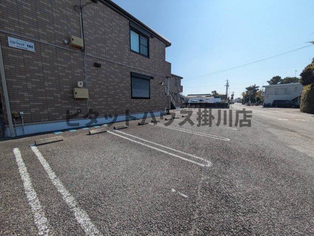 御前崎市池新田アパート 駐車場