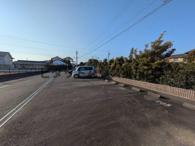 御前崎市池新田アパート 駐車場