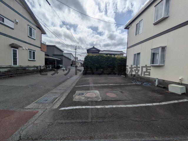 藤枝市田沼アパート 駐車場