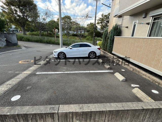 藤枝市南駿河台アパート 駐車場