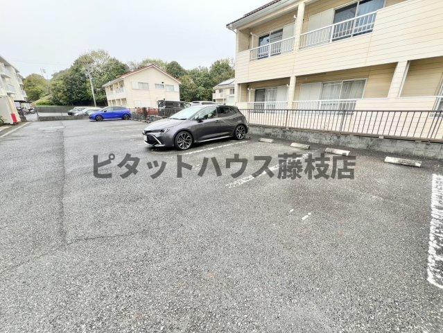 焼津市小土マンション 駐車場