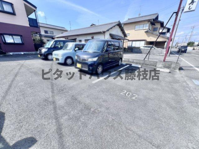 焼津市石津中町アパート 駐車場