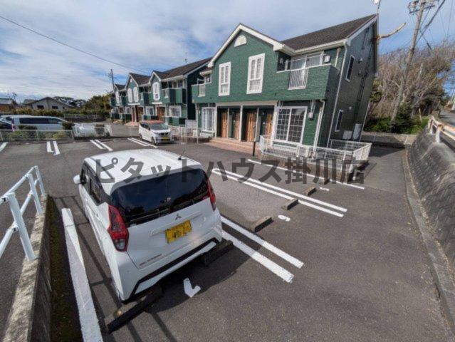 御前崎市白羽アパート 駐車場