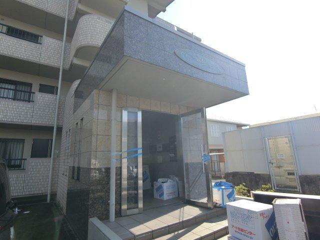 袋井市愛野東マンション エントランス