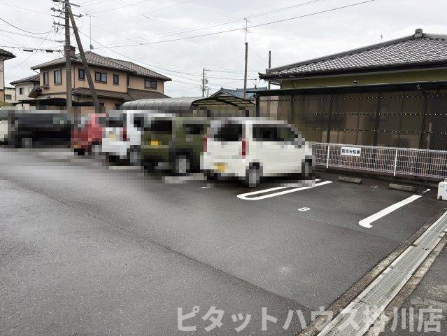 掛川市上西郷アパート 駐車場