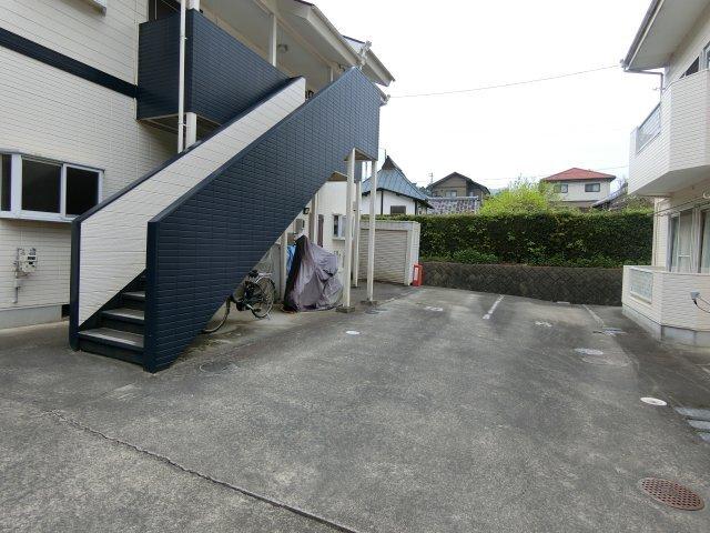 袋井市愛野アパート 駐車場