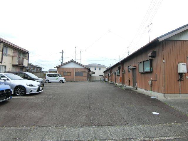 掛川市久保アパート 駐車場