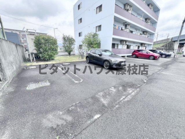 焼津市五ケ堀之内マンション 駐車場