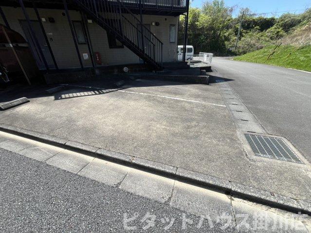 掛川市水垂アパート 駐車場