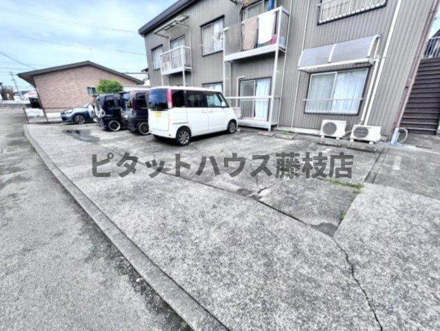 藤枝市兵太夫アパート 駐車場