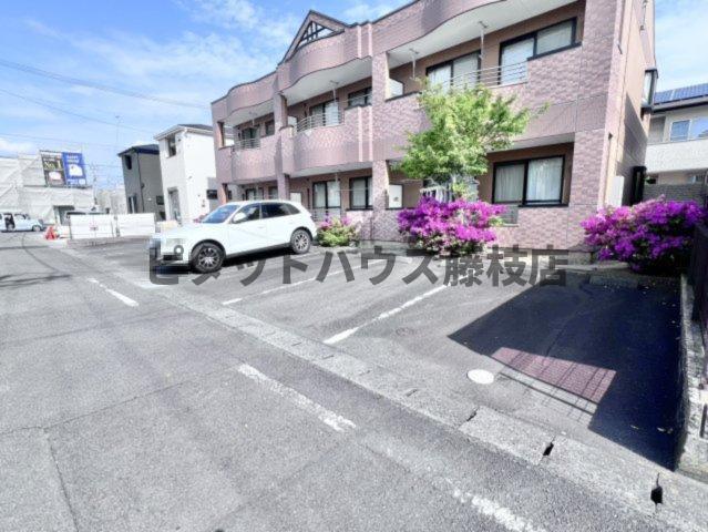 焼津市東小川マンション 駐車場