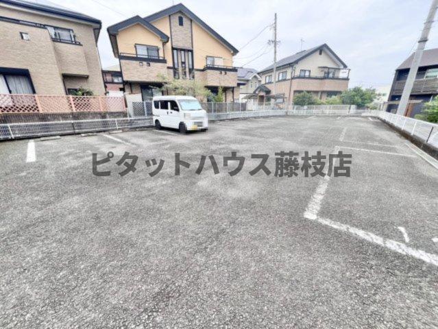 藤枝市下青島アパート 駐車場