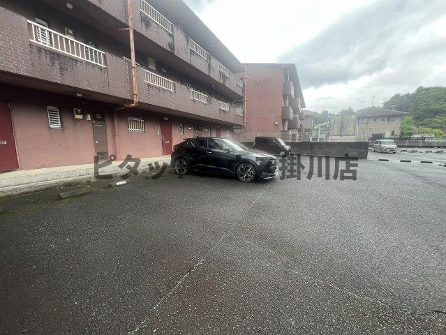 掛川市家代の里マンション 駐車場