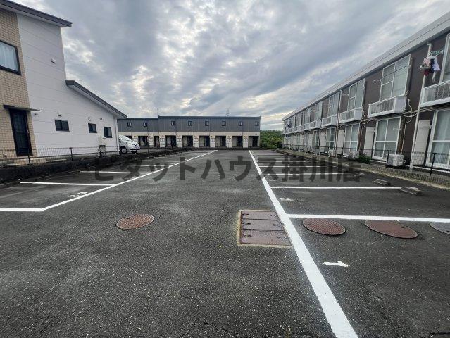 袋井市延久アパート 駐車場
