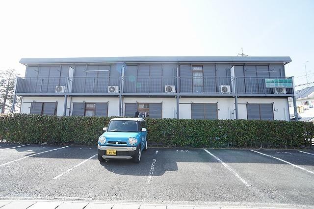 袋井市方丈アパート 駐車場