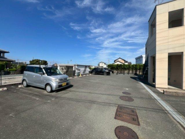 磐田市大久保アパート 駐車場