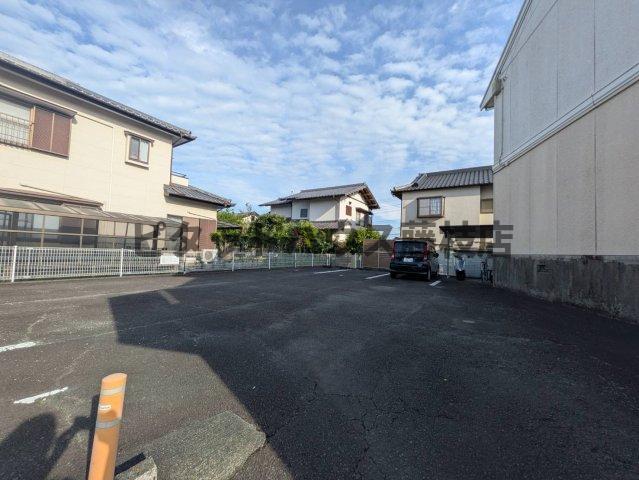 藤枝市駿河台アパート 駐車場
