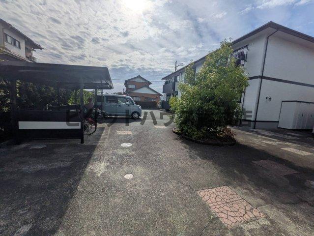 藤枝市田沼アパート 駐車場
