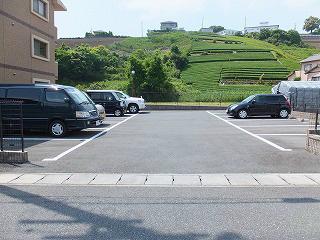 牧之原市勝俣マンション 駐車場