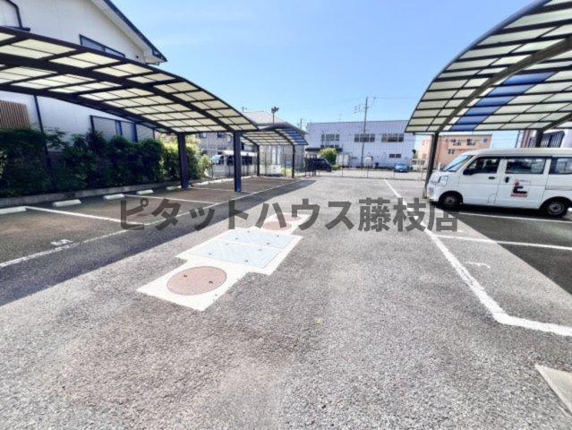 焼津市石津マンション 駐車場