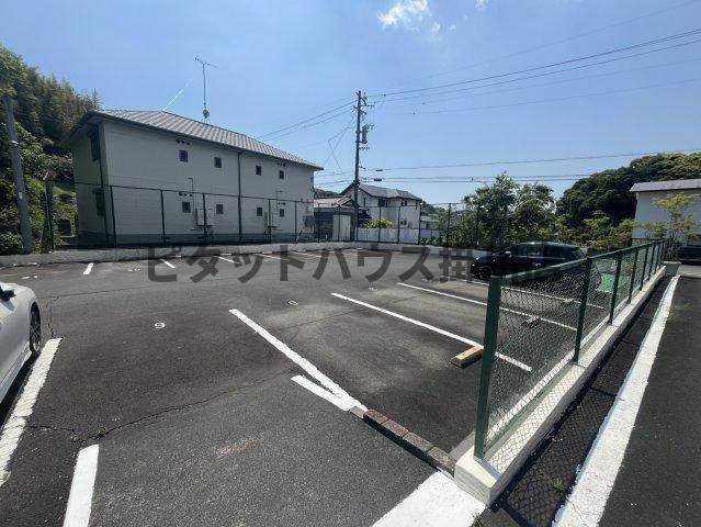 掛川市上張アパート 駐車場