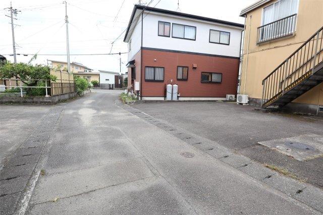 藤枝市青南町アパート 駐車場
