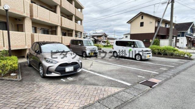 掛川市下俣南マンション 駐車場