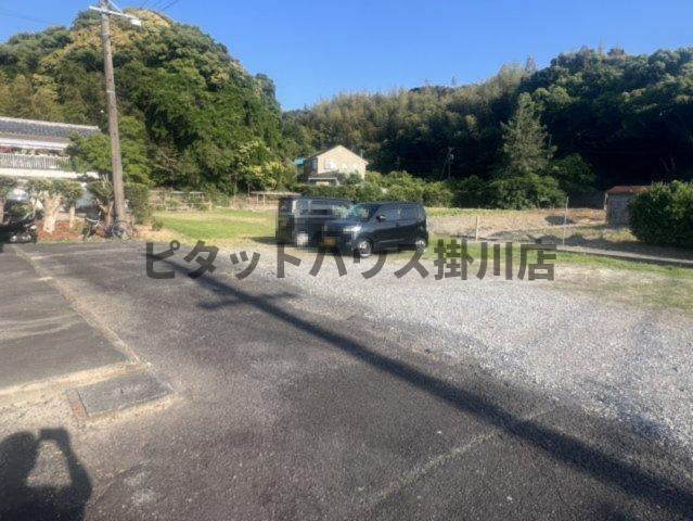 菊川市高橋マンション 駐車場