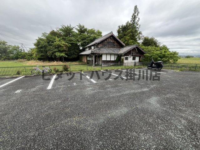 袋井市愛野アパート 駐車場