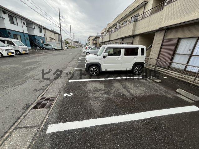 袋井市堀越アパート 駐車場