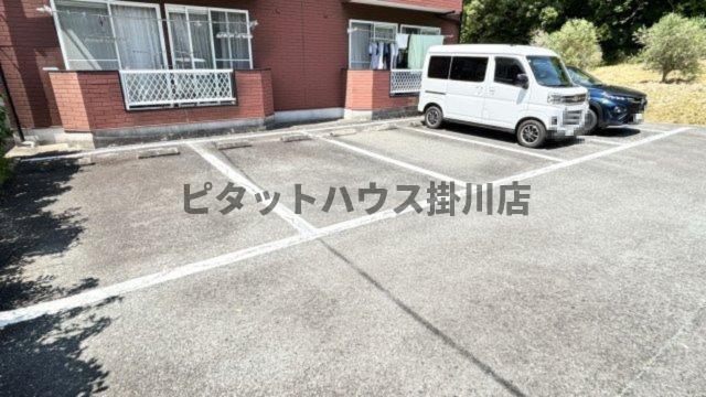 掛川市細谷アパート 駐車場