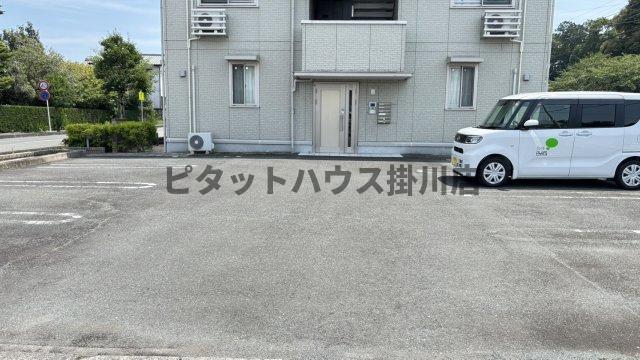 袋井市堀越アパート 駐車場