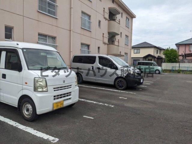 藤枝市青葉町マンション 駐車場
