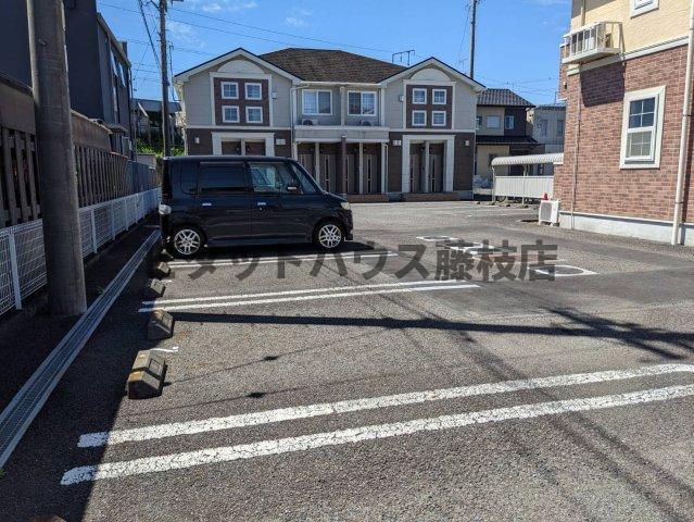 藤枝市高柳アパート 駐車場