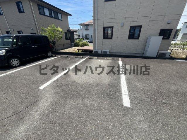 掛川市宮脇マンション 駐車場
