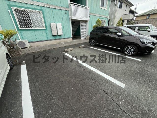 掛川市家代の里アパート 駐車場