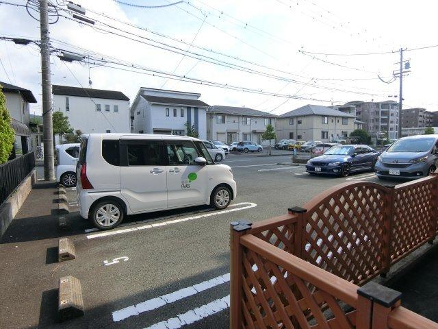 袋井市愛野南アパート 駐車場