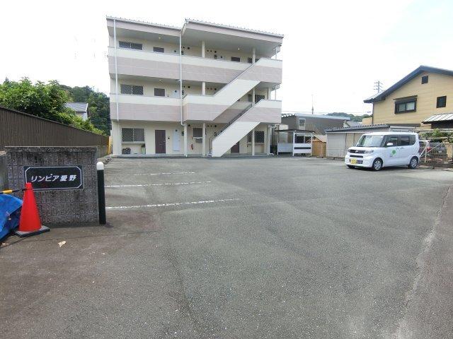 袋井市愛野南アパート 駐車場