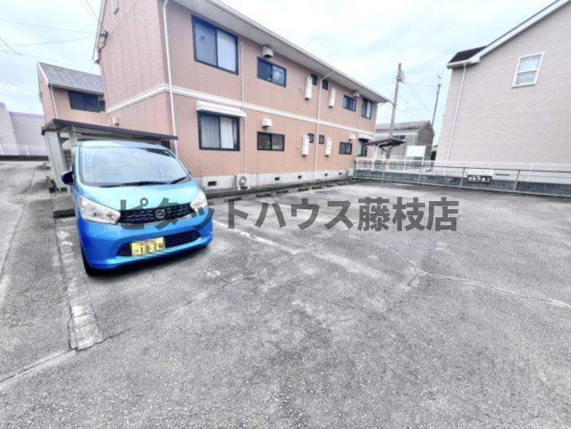 焼津市小川新町アパート 駐車場