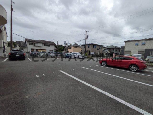 菊川市加茂マンション 駐車場
