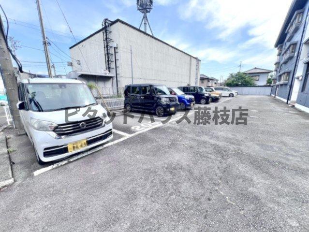 藤枝市田沼マンション 駐車場
