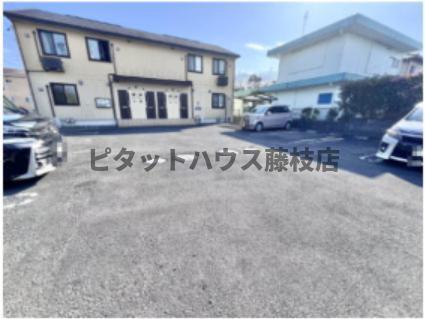 焼津市田尻北アパート 駐車場